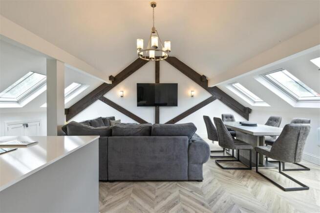 2 bed House for sale Image 4