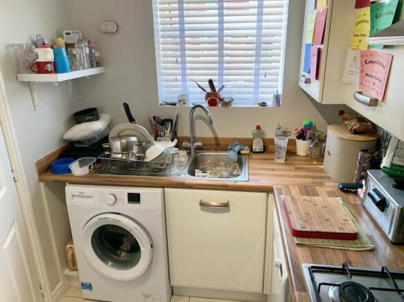 2 bed Semi-Detached for sale Image 7