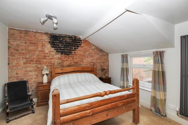 Bedroom One - b.JPG