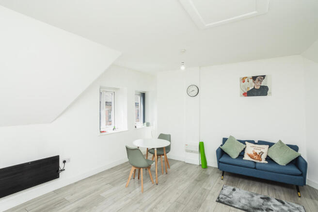 6 bed Block of Apartments for sale Image 5