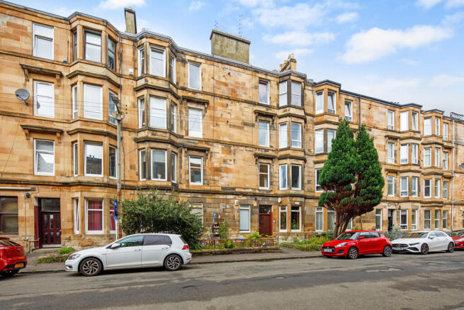 17 Holmhead Place...
