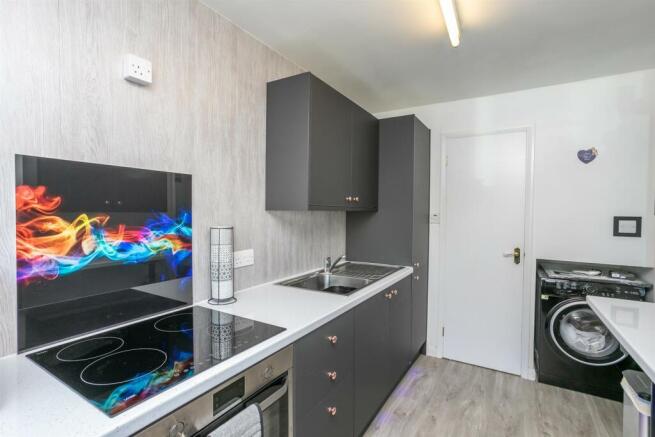 Kitchen B.jpg