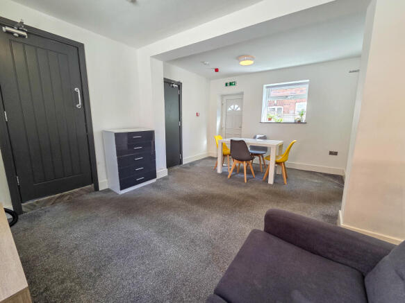 14 bed End of Terrace for sale Image 10