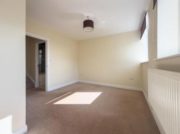 2 bed Terraced for sale Image 12
