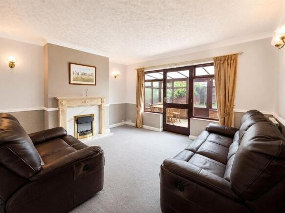 3 bed Detached Bungalow for sale Image 5