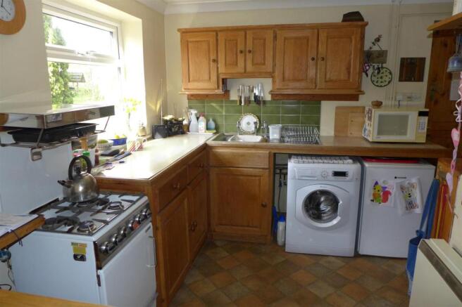Kitchen/ Family room