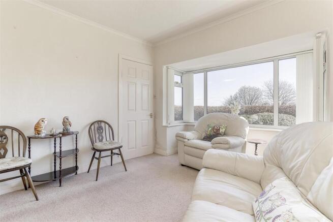 2 bed Semi-Detached Bungalow for sale Image 5