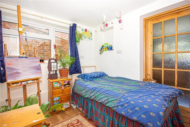 Bedroom/study