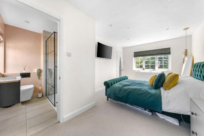 2 bed Detached for sale Image 10