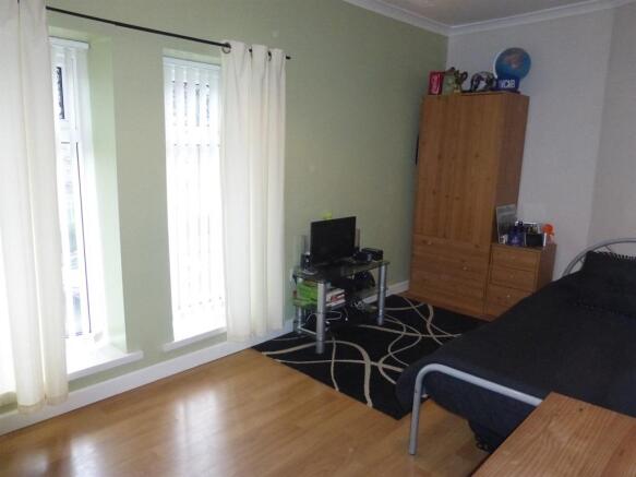 Photo 16
