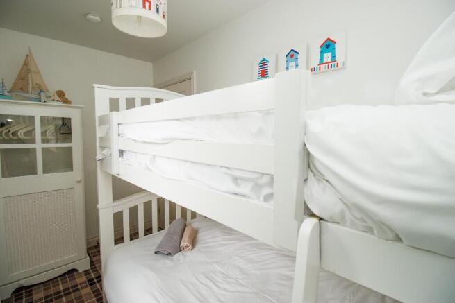 2 bed Apartment for sale Image 11