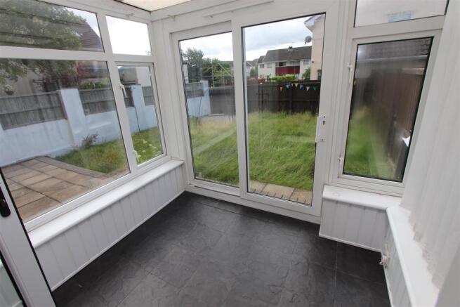21 Cherry Tree Close 004.JPG