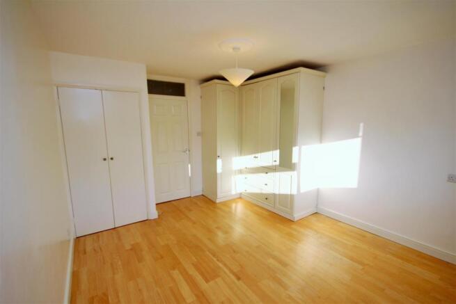17 Coningsby Court.jpg