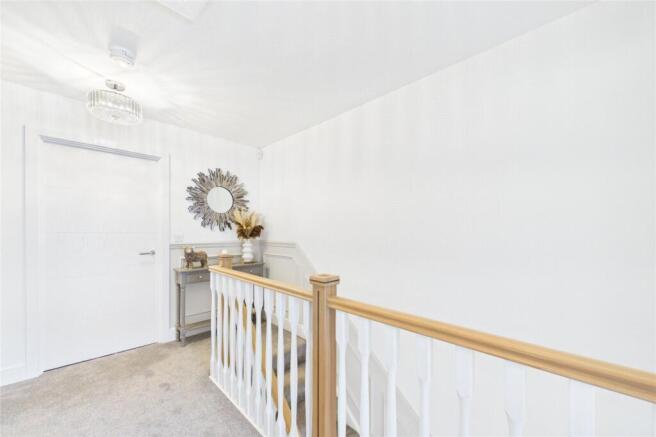 4 bed Detached for sale Image 10