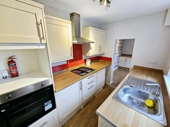 2 bed Terraced for sale Image 6