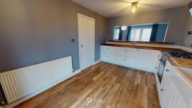4 bed Semi-Detached for sale Image 6