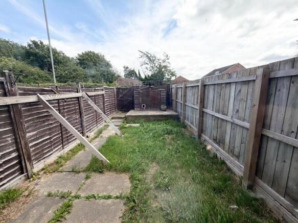 2 bed Terraced for sale Image 8