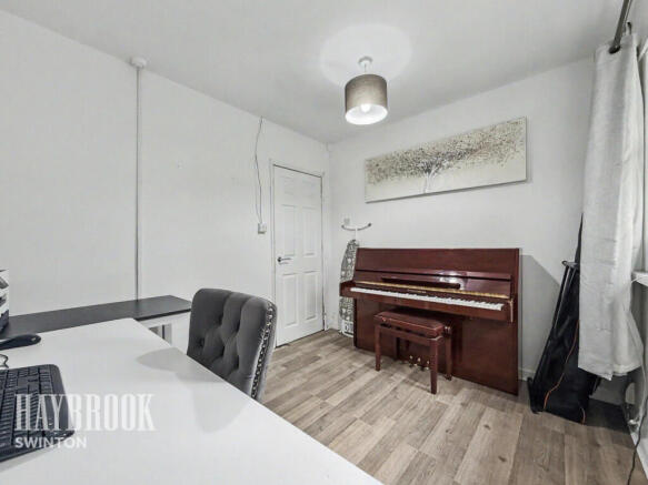 3 bed Detached Bungalow for sale Image 5