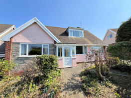 32, Ffordd Dyfrig, Tywyn LL36 9EH