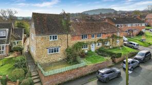 13, Knapp Lane, Dursley GL11 5LS