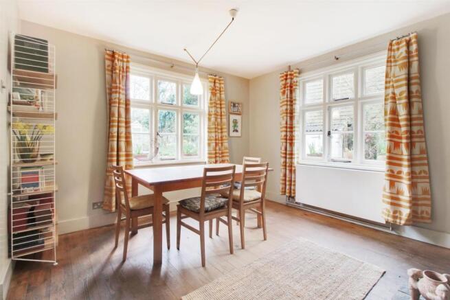 Dining Room.jpg