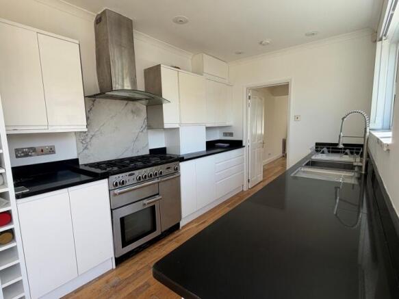 Kitchen.2