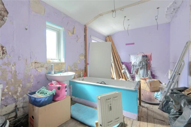 2 bed Terraced for sale Image 8