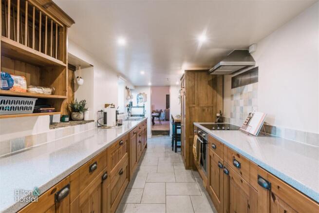 3 bed Barn Conversion to rent Image 10