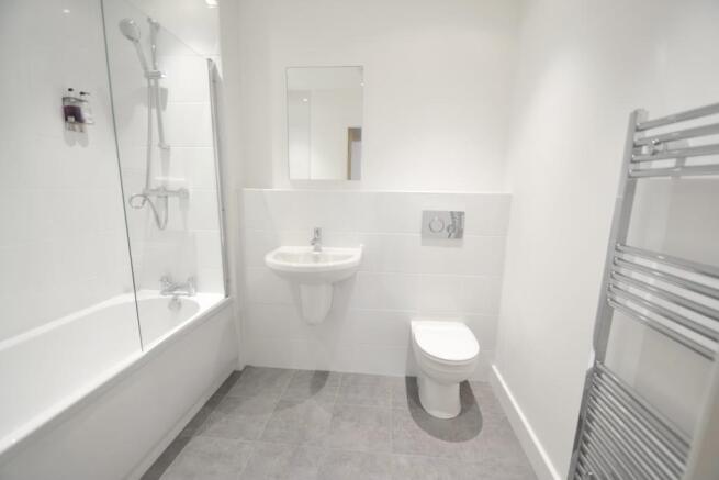 1 bed Apartment to rent Image 4