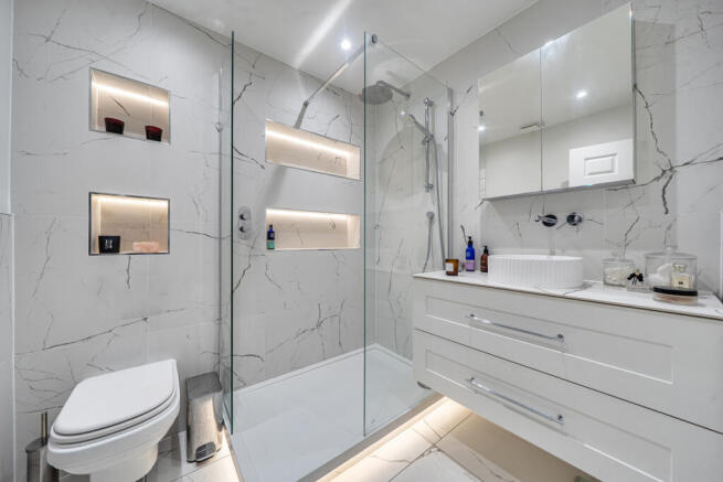 1432998-3-69bd60d...