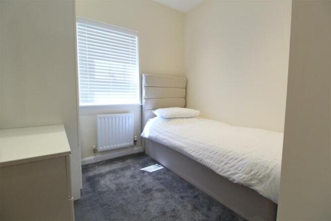 Bedroom 4.jpg