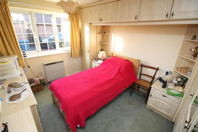 14 Bed 1.JPG