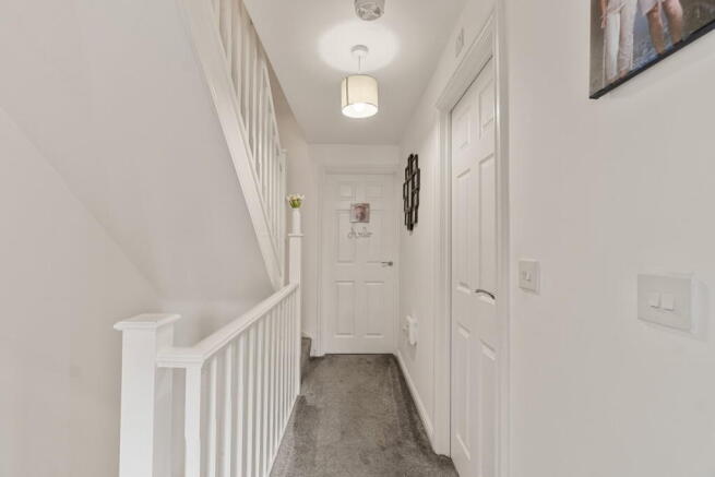 3 bed Semi-Detached for sale Image 7
