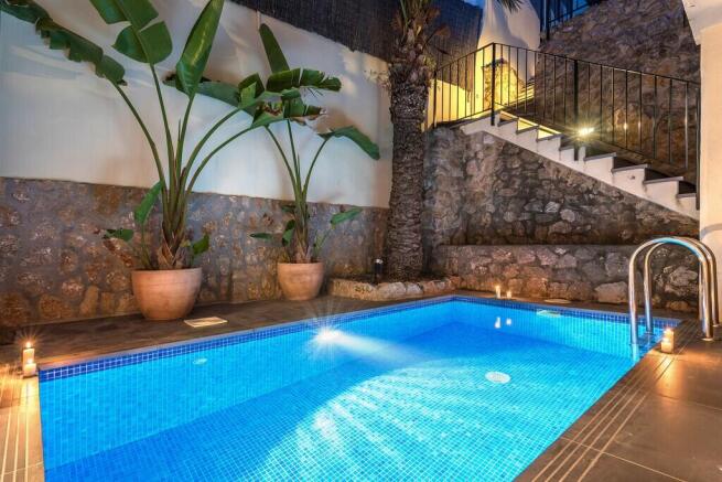Swimming Pool (3)