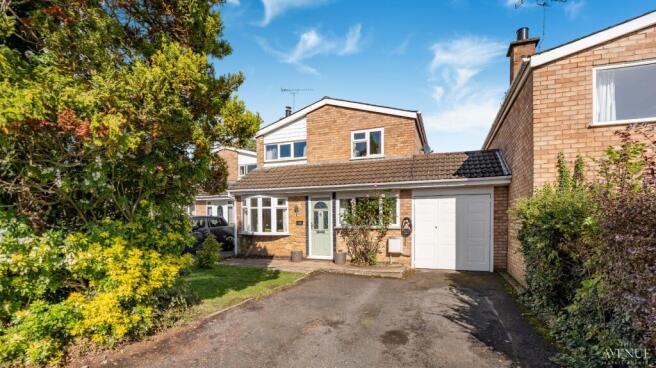 3-bed detached on Chillington Drive, Codsall, Wolverhampton, Staffordshire, WV8, £325,000