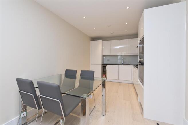 Kitchen/Dining Area