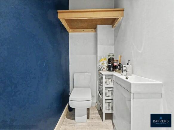 3 bed Town House for sale Image 6