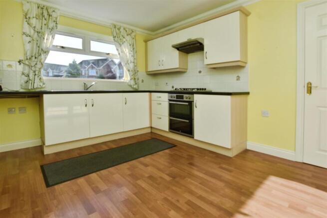 3 bed Detached Bungalow for sale Image 8
