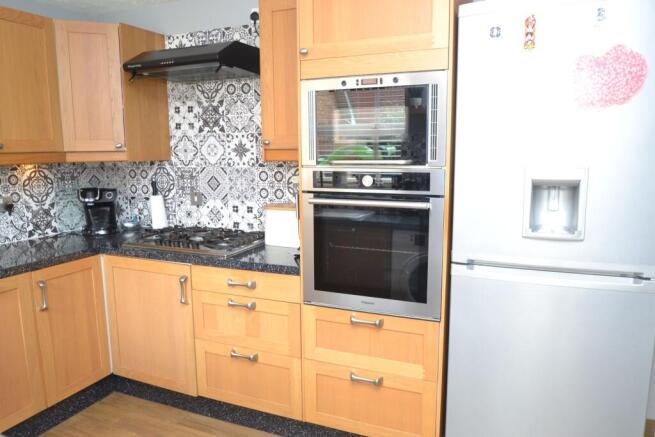 3 bed Detached for sale Image 9