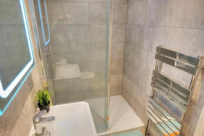 Master En-suite