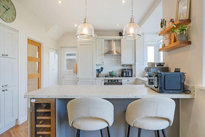 3 bed Semi-Detached for sale Image 12