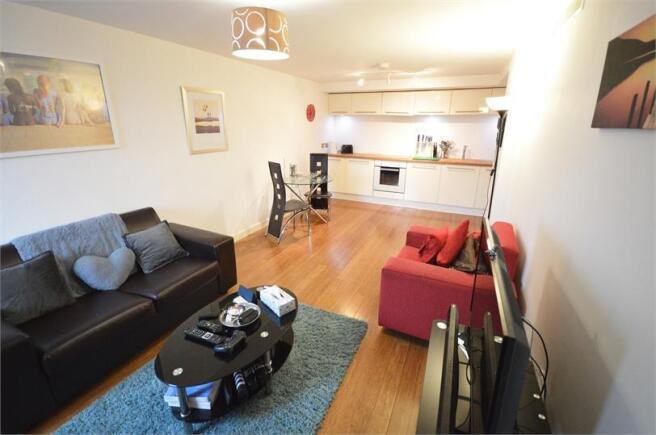 1 bed Apartment to rent Image 10