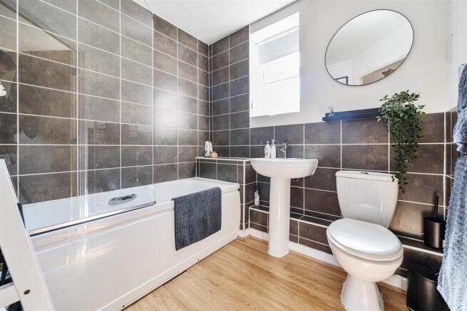 25 Alchester Court, Towcester