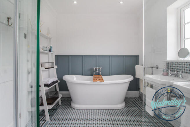 Family bathroom