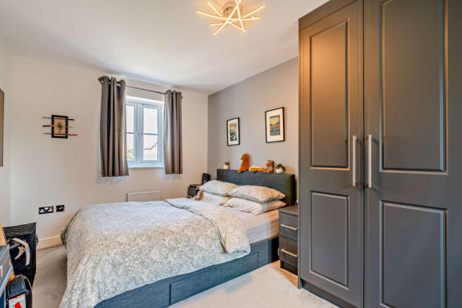 4 bed Detached for sale Image 10