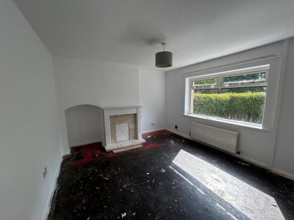 2 bed Semi-Detached to rent Image 5