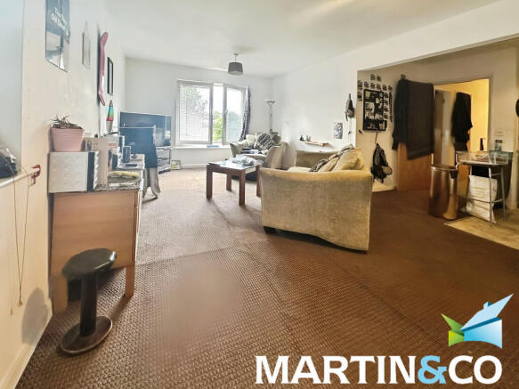 2d14d94f-IMG-2025...