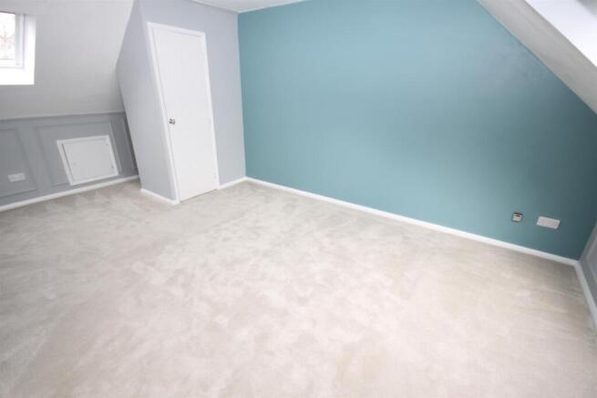 Bedroom 1.JPG