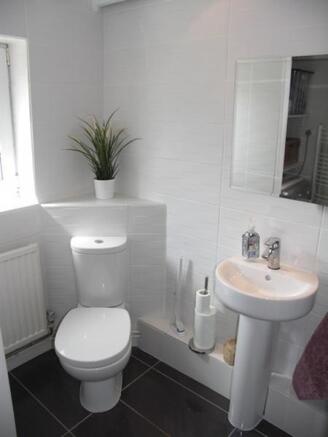 EN SUITE