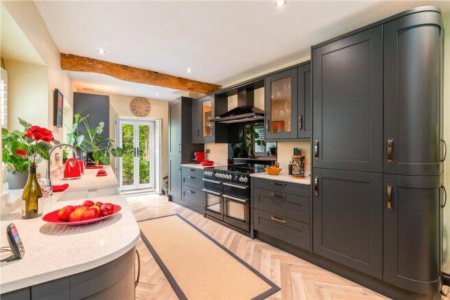 3 bed Detached for sale Image 6